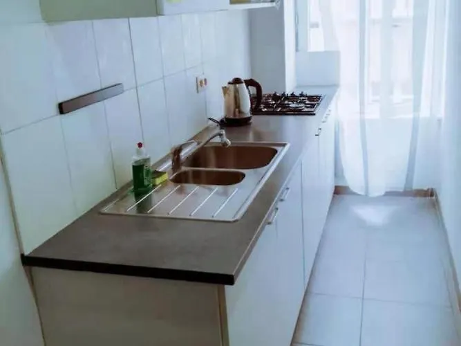 A Private Room With Share The Bathroom Bruselas