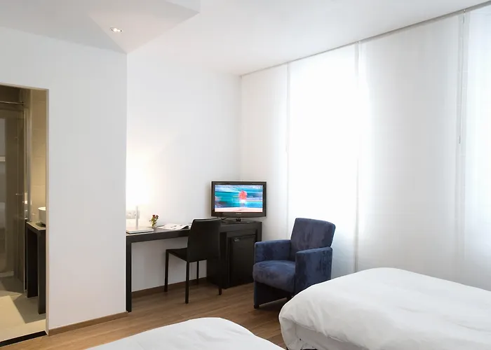 Hotels in de buurt van Onze-Lieve-Vrouw-ter-Zavelkerk