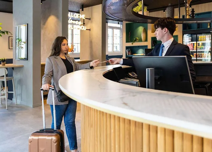 Hotel Novotel Brussels Off Grand Place - un Hotel de 4 estrellas